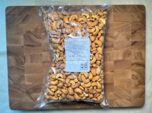 Мясные снеки: Кешью копченый