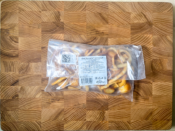 Сыр 150 гр ГОРНЫЙ СЫРОВАР (Ассорти копчёный) в Люберцах