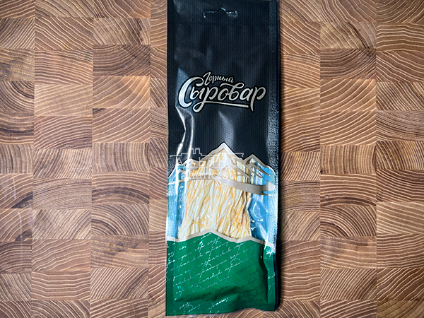 Сыр 60 гр ГОРНЫЙ СЫРОВАР (Паутинка копчёная) в Люберцах