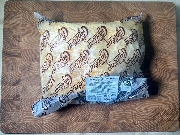 Сыр 1 кг ГОРНЫЙ СЫРОВАР (Паутинка со вкусом красной икры) в Люберцах